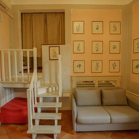 Tranquil Suite Near Museums And Train Station Firenze Kültér fotó